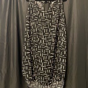 Sleeveless Patterned Black and White Tunic Dress